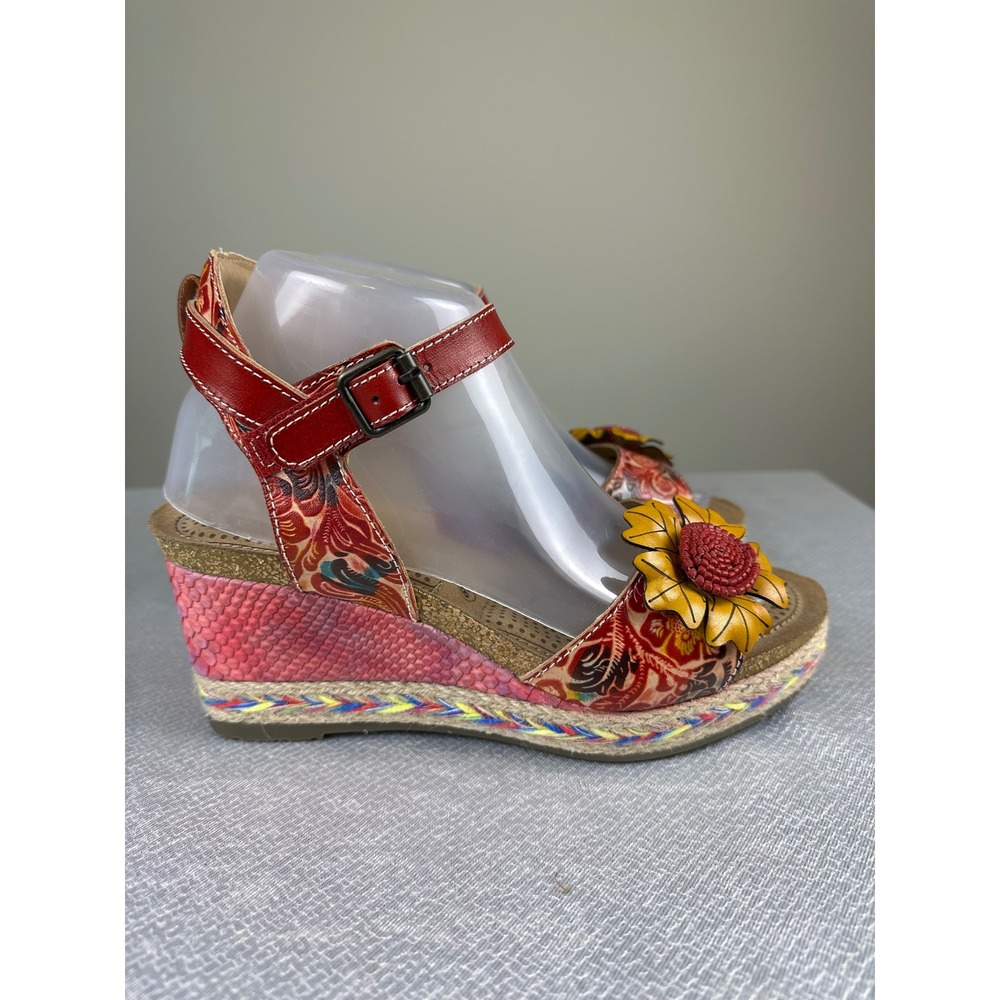 Red Floral Wedge Sandals with Sunflower Accent - Comfortable Summer Style